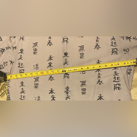 Tommy Hilfiger Grey/Cream Oriental Men's Medium Short Sleeve button down shirt - Picture 7 of 8